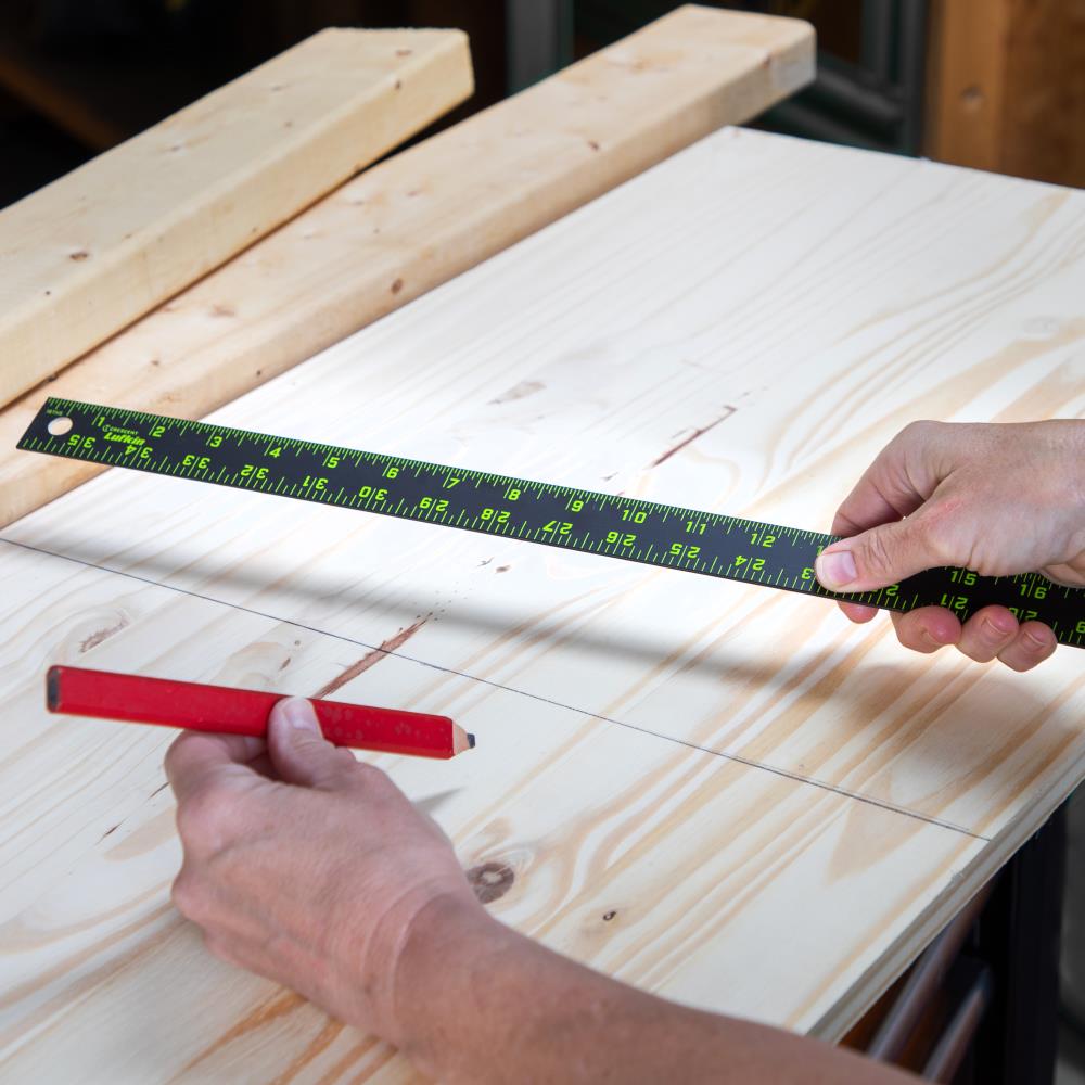 Crescent Lufkin 3-ft Aluminum Ruler