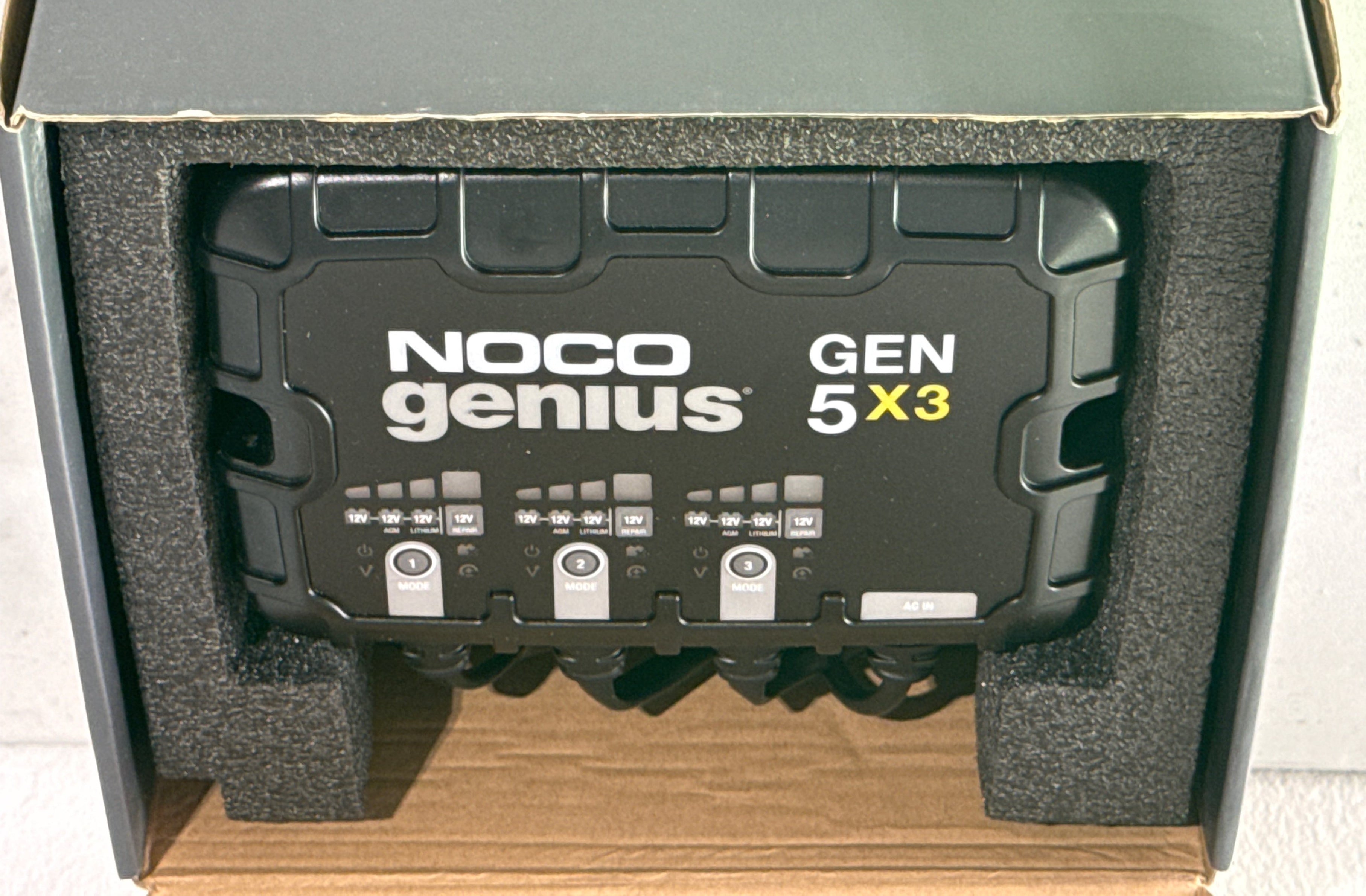 NOCO Genius GEN5X3: 3-Bank 15A (5A/Bank) 12V Onboard Battery Charger and Maintainer
