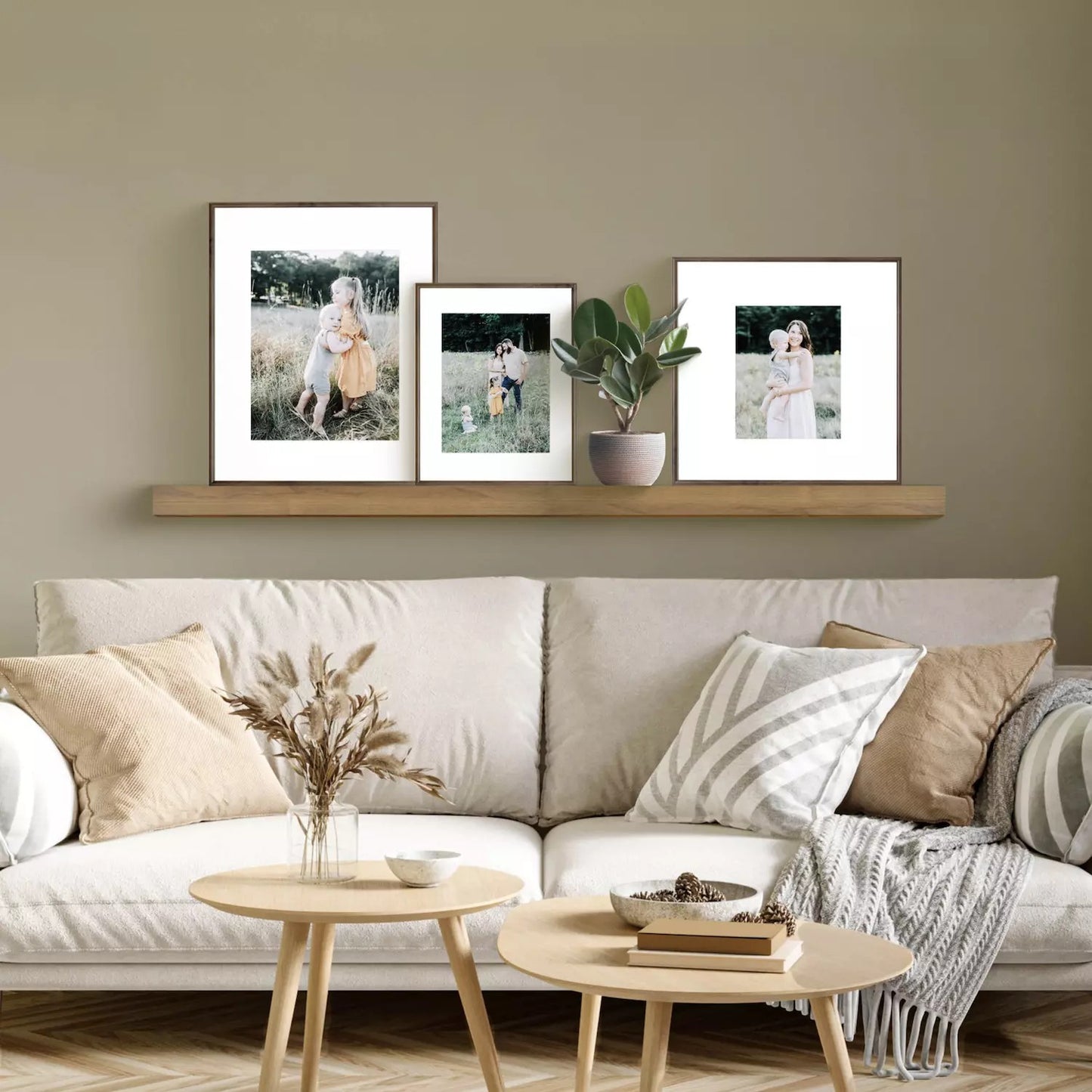 Belle Maison 16" x 16" Portrait Frame