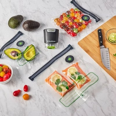 FoodSaver Reusable Gallon Vacuum Zipper Bags - for use with FoodSaver Handheld Vacuum Sealers - 8ct