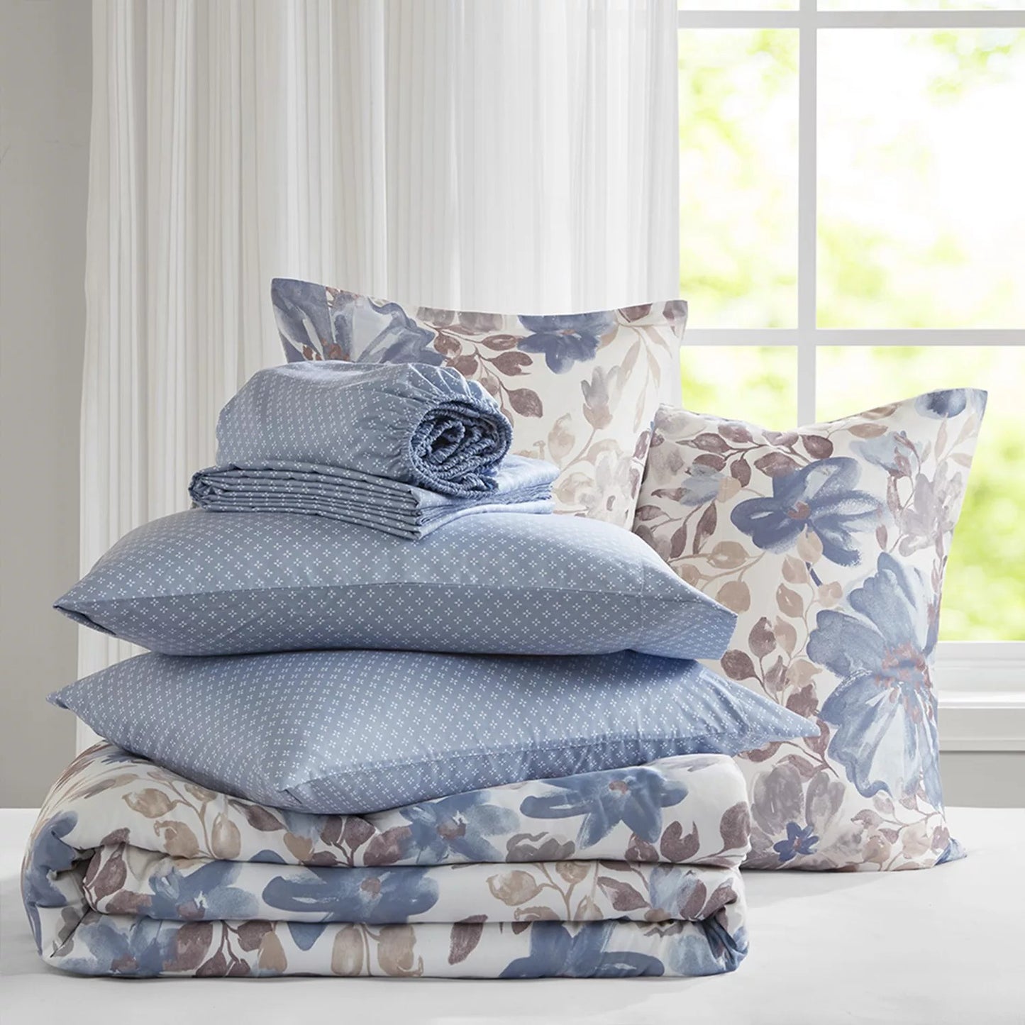 Madison Park Essentials Piper Floral Comforter Set with Bed Sheets